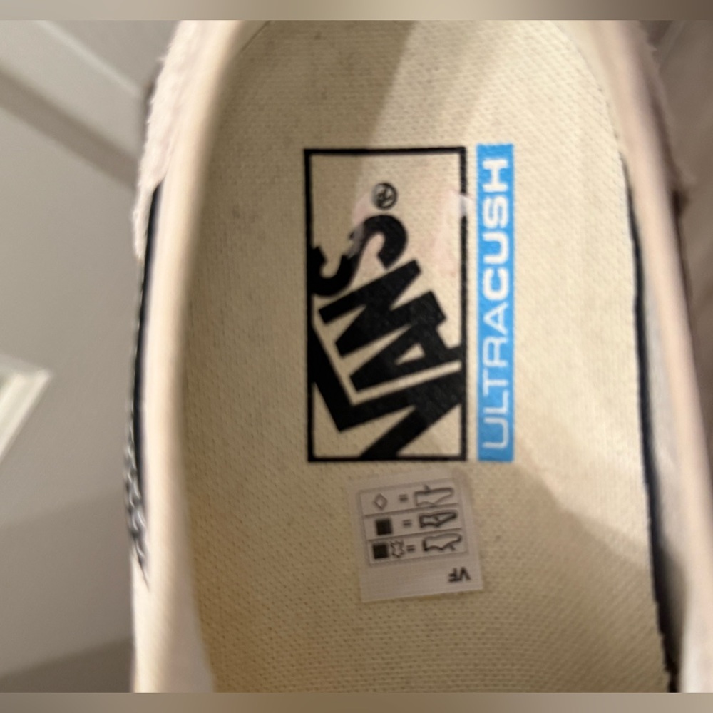 Vans Old Skool 36 Decon SF marshmallow and Navy with a gum sole NWOT - Picture 14 of 14